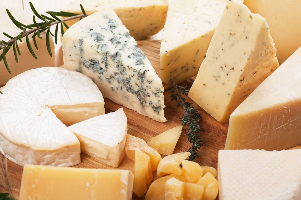 The 10 least calorie cheeses