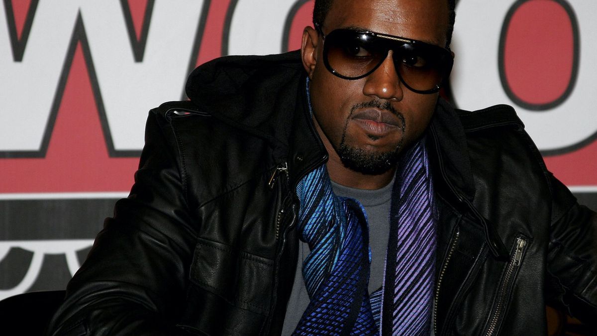 Kanye West gives himself an $800,000 titanium smile... with probable health problems to blame