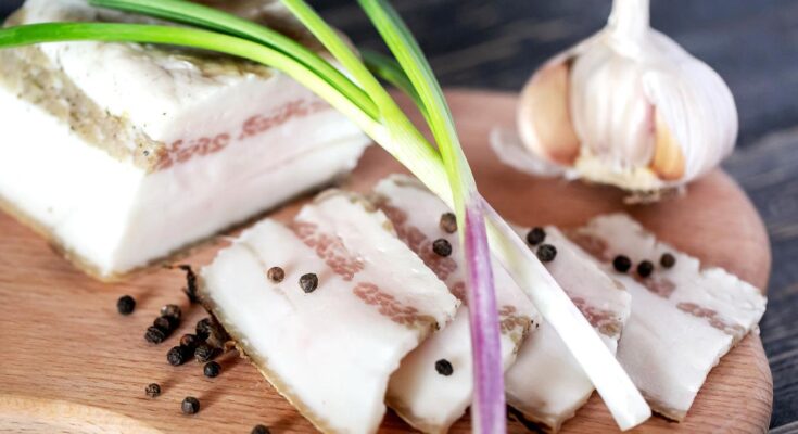 Lard: benefits and harm to the body, recipes