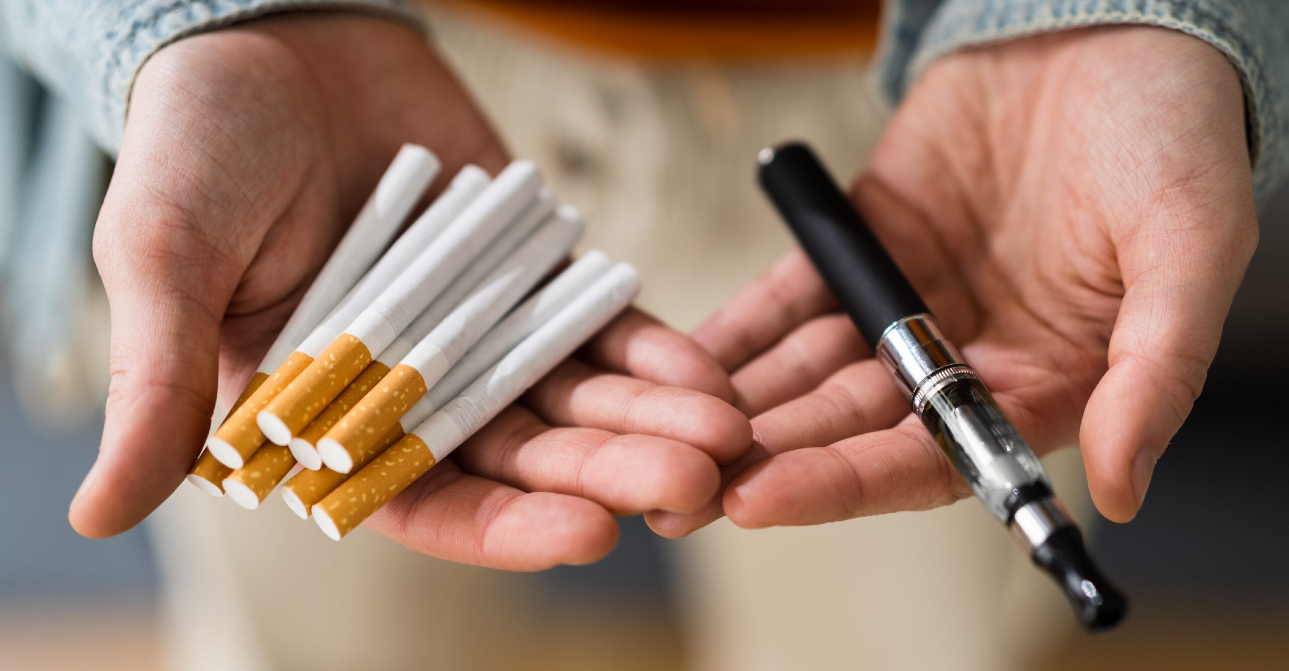 Quitting smoking: E-cigarettes more helpful than nicotine replacement products