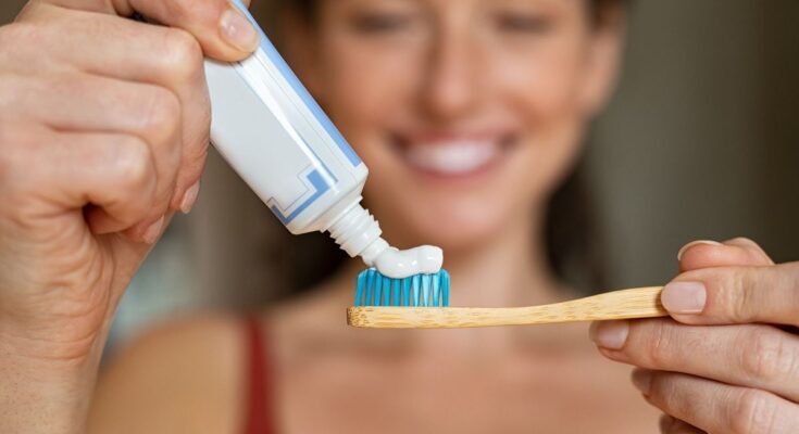 According to UFC Que Choisir, here is THE most effective toothpaste against cavities