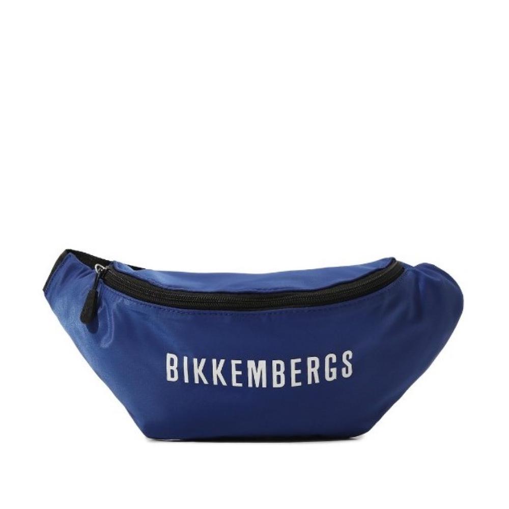 Belt bag, Dirk Bikkembergs, 13 000 rub.  (TSUM)
