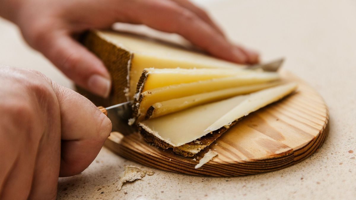 Present in certain cheeses, this preservative is no friend to your microbiota