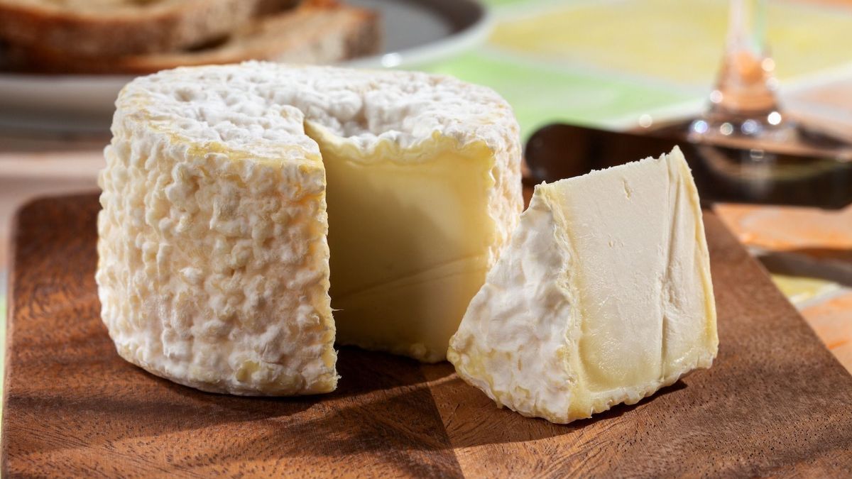 Recall of goat cheese contaminated with Escherichia coli