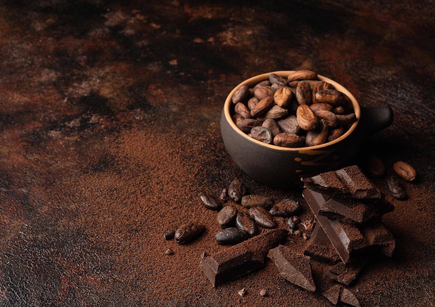 There is no milk in dark chocolate, and the content of dry cocoa is no less than 55%