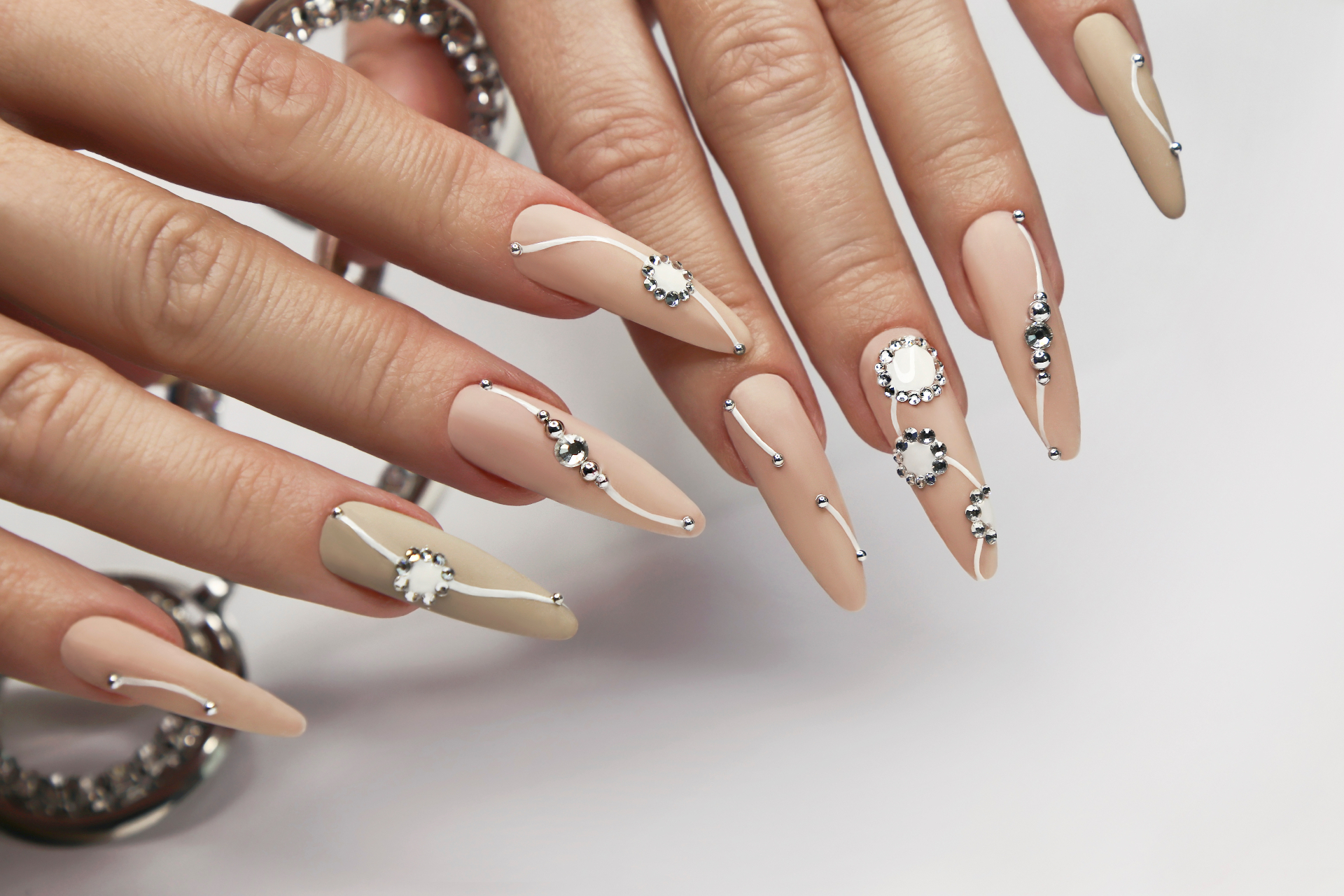 From an aesthetic point of view, any nail art idea is suitable for long nails