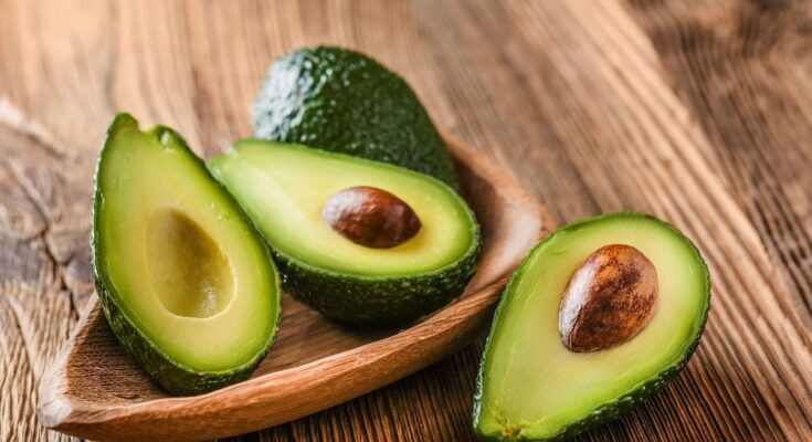 Eating an avocado a day helps you have a healthier diet