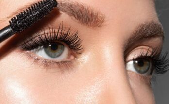 This mascara increases the volume of your eyelashes by 230%