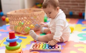 Baby's musical awakening: how to choose the right musical games and toys?