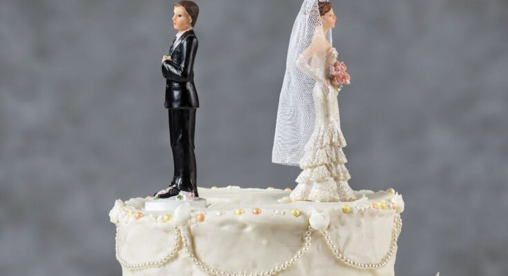 Celebrating your divorce, good or bad idea?  Our psychologist's opinion on this celebration