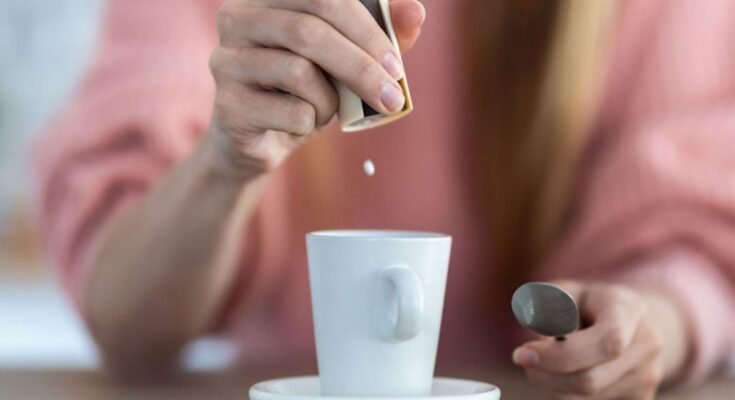 No, sweeteners do not whet the appetite!