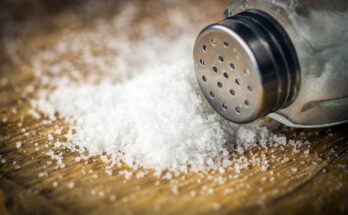 People with heart disease usually consume too much salt
