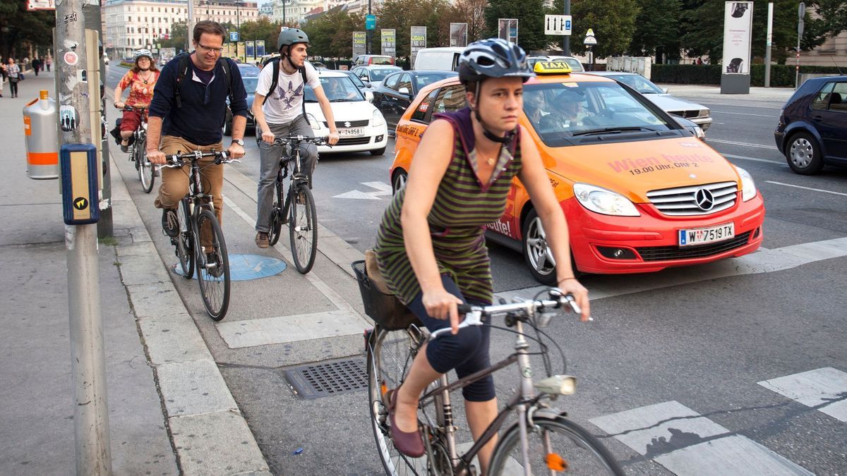 The European Union wants to encourage cycling