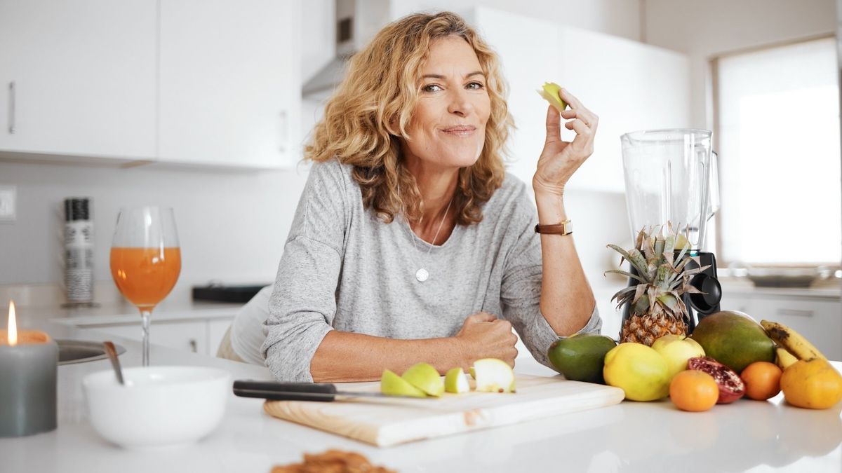 What breakfast should I eat if I have cholesterol?  Our dietitian answers you