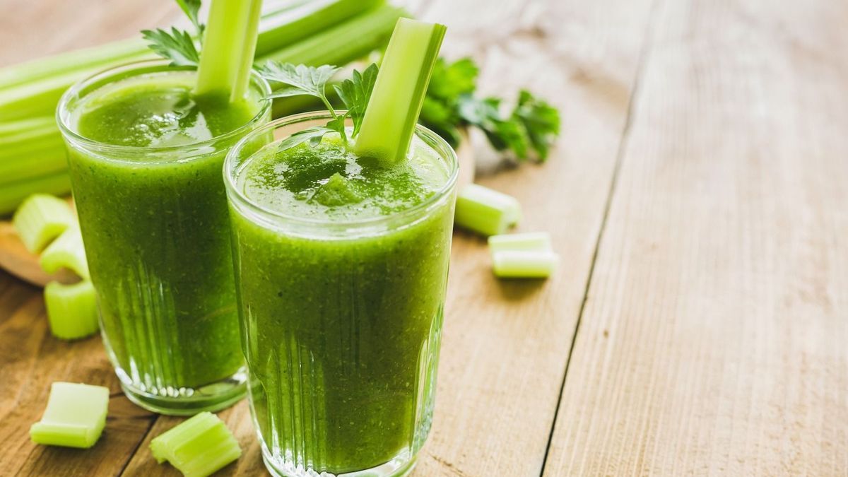 Is celery juice really a detox drink?  Our expert answers you