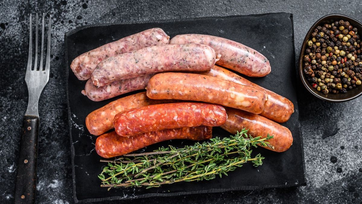 Sausages and chipolatas recalled throughout France due to risk of injury