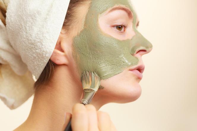 Instead of an expensive Korean mask, use clay.  It has a beneficial effect on the skin