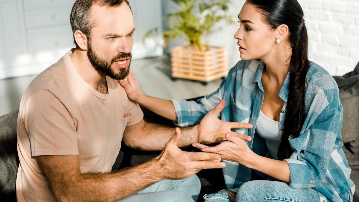 3 phrases to avoid when faced with someone angry