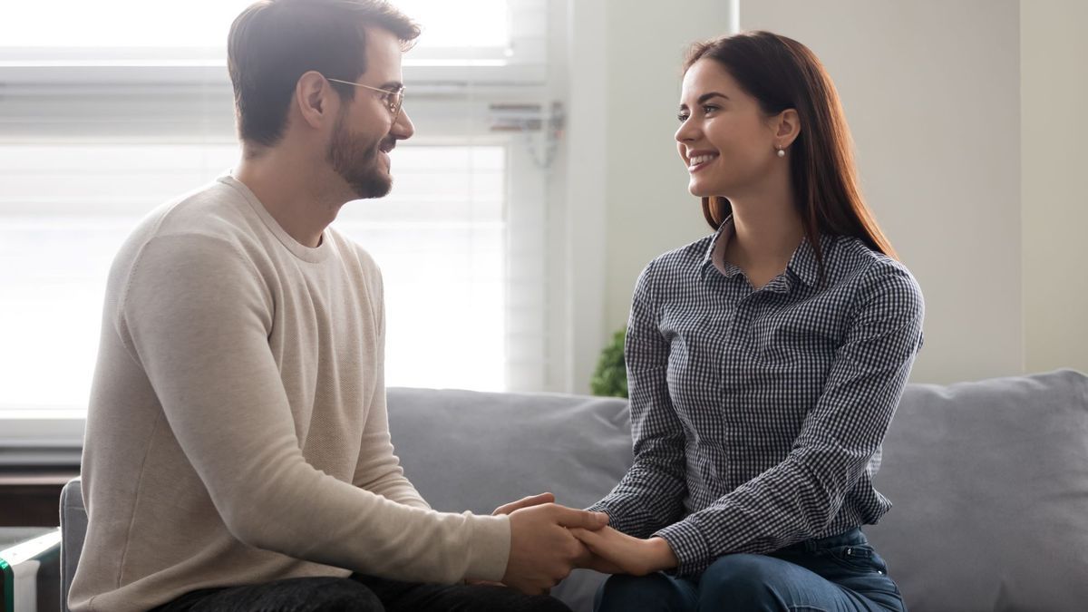 4 signs that your partner is emotionally intelligent