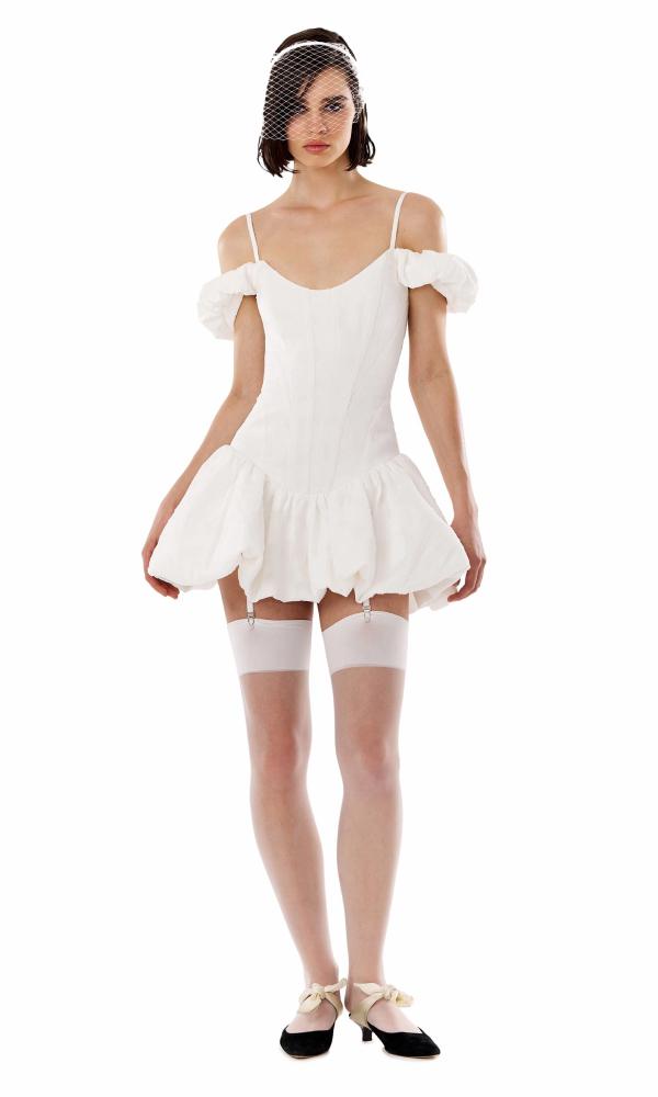 Dress Aphrodite Dress Milk, Sorelle Era, 46,000 rubles (sorelleera.ru)