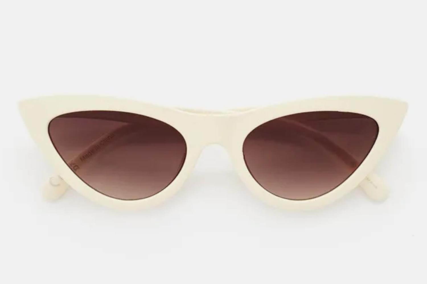 Sunglasses JennaBenna, Call It Spring, 2490 rub. (lamoda.ru)