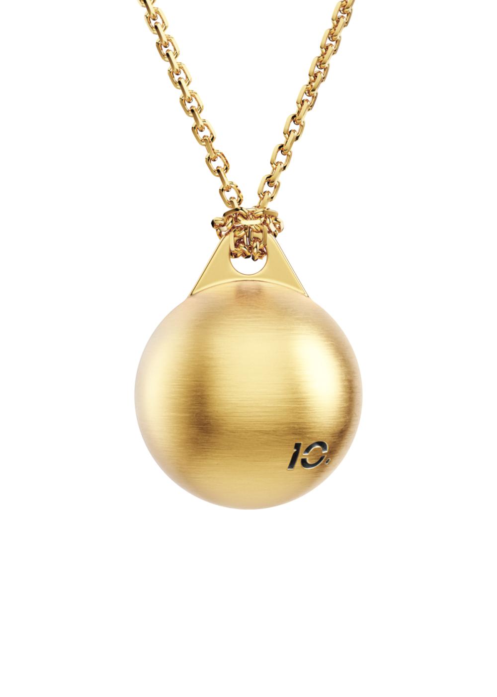 Pendant “Buoy ball”, 10.Gran, RUB 29,000. (10gran.com)