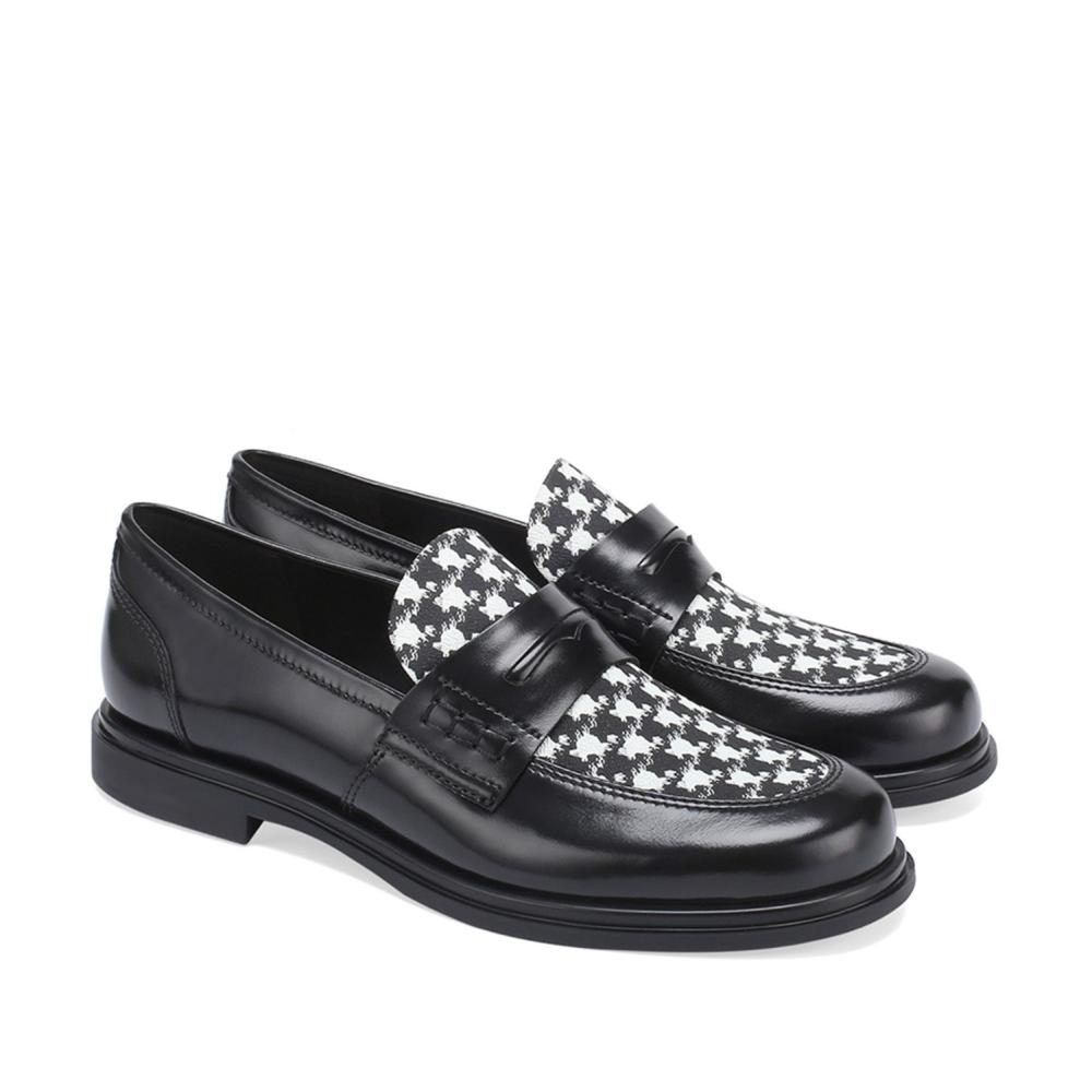 Loafers, Ekonika, RUB 14,990. (ekonika.ru)